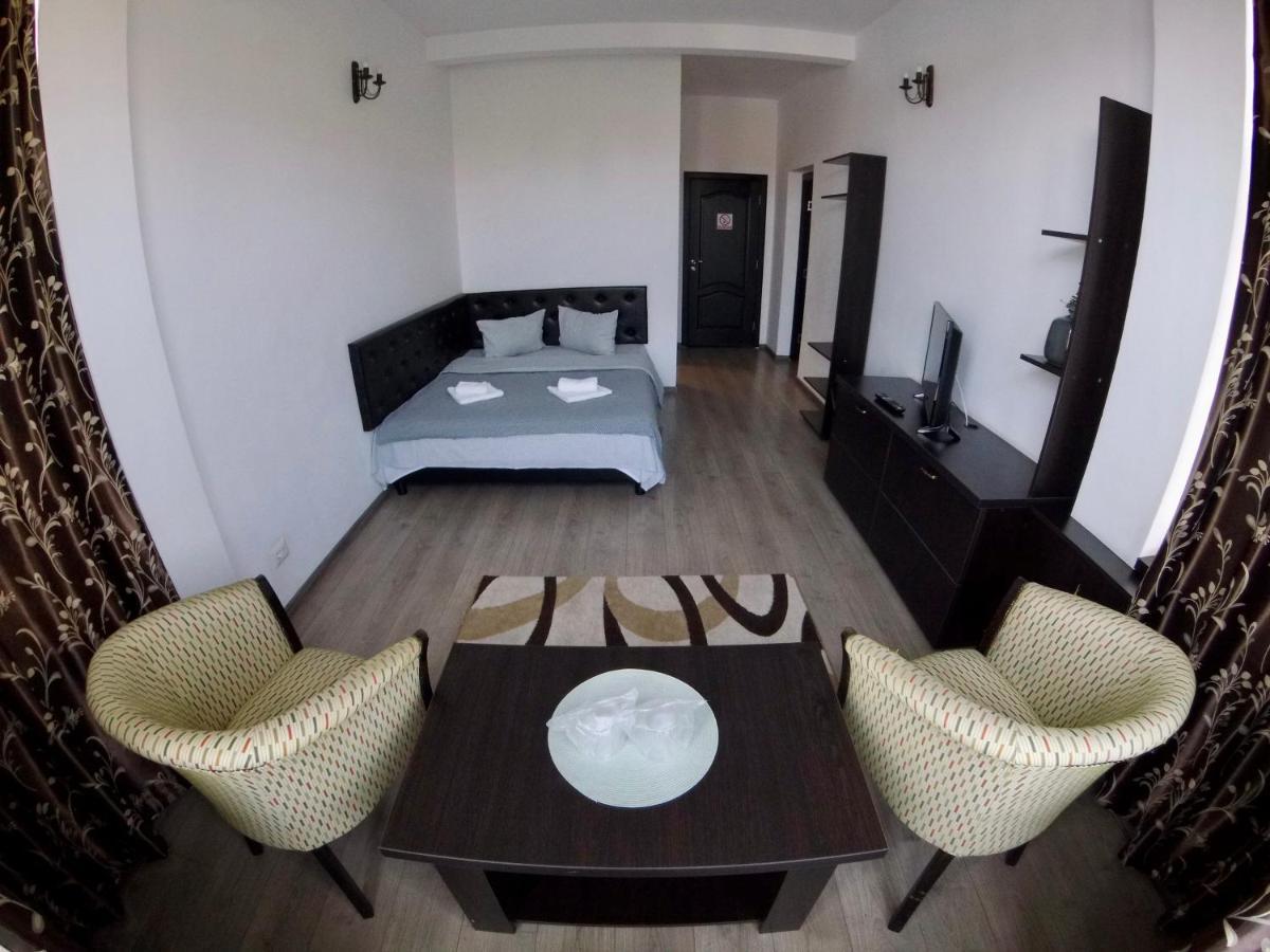 Cochet Accommodation Piatra Neamţ Eksteriør billede