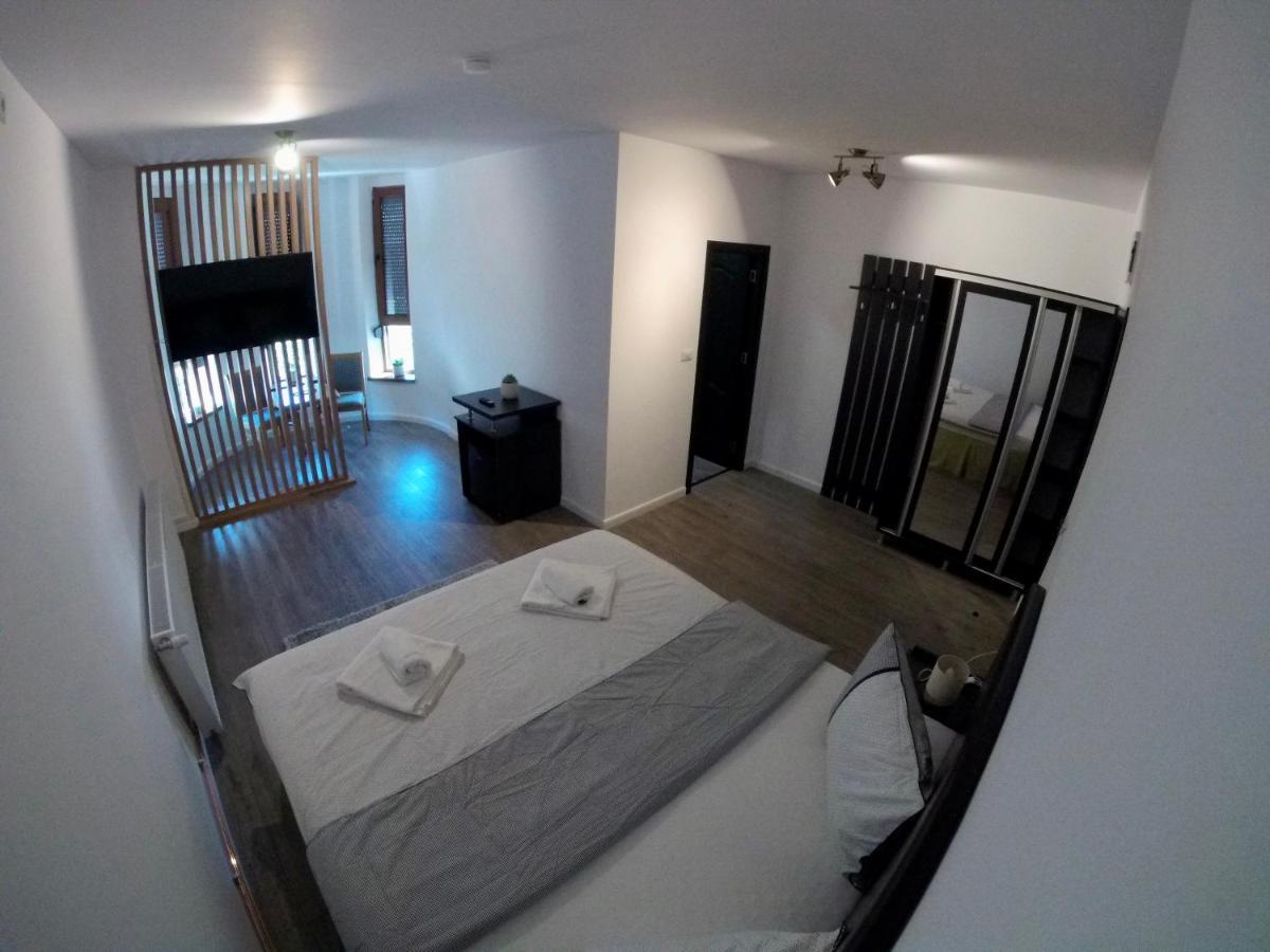 Cochet Accommodation Piatra Neamţ Eksteriør billede